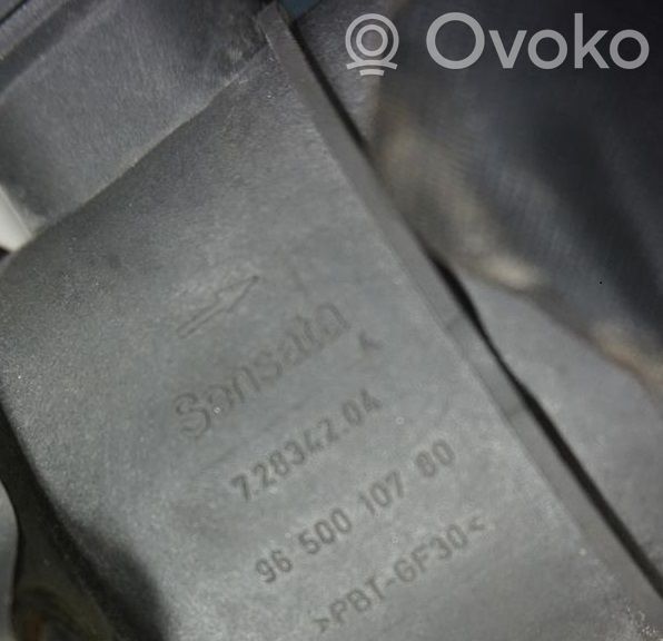 Peugeot 308 Przepływomierz masowy powietrza MAF 