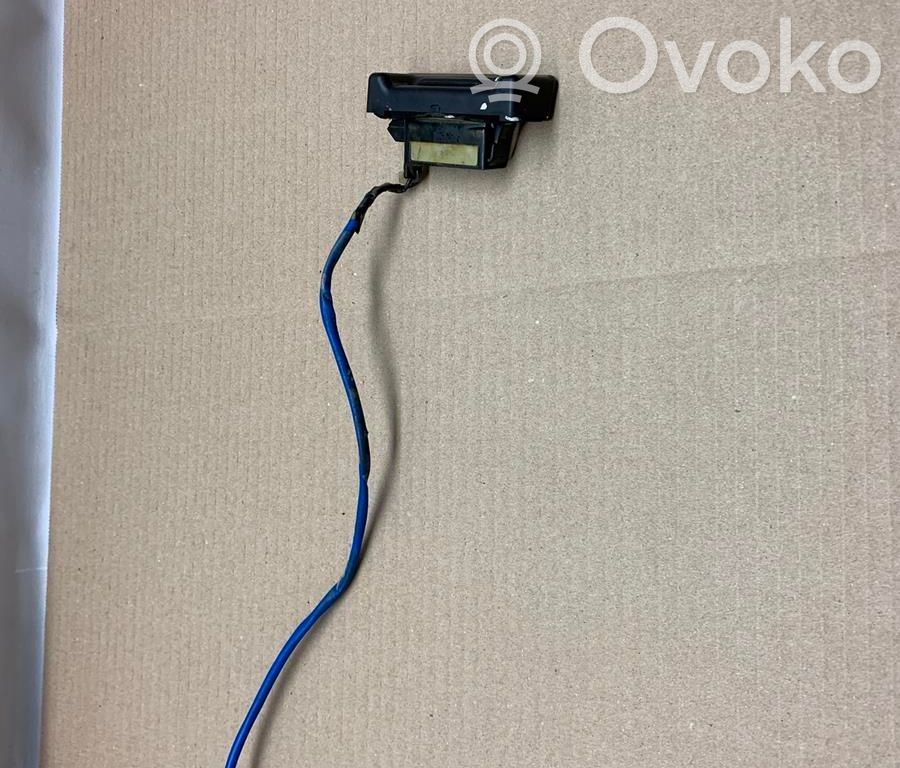 Mazda CX-3 Tailgate/trunk strut/damper 