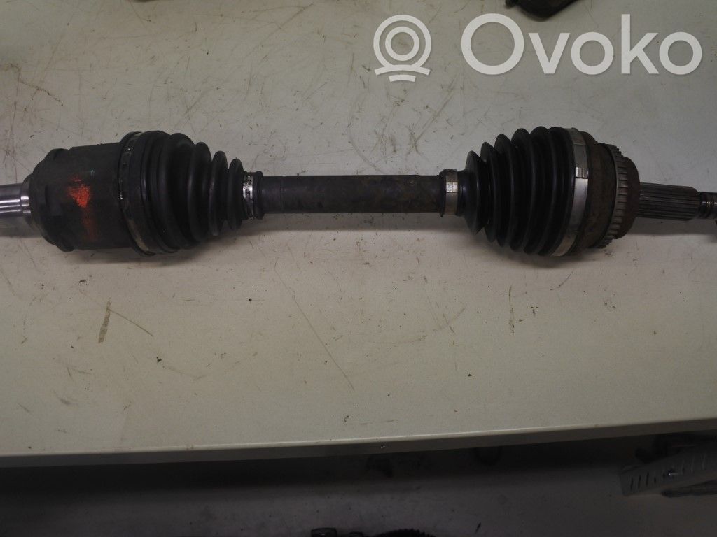 Toyota Corolla Verso E121 Eje de transmisión delantero 