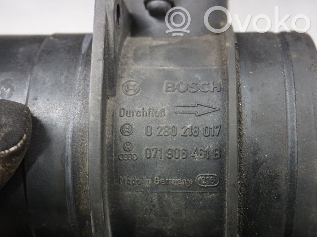 Volkswagen PASSAT B5.5 Debitmetru aer 