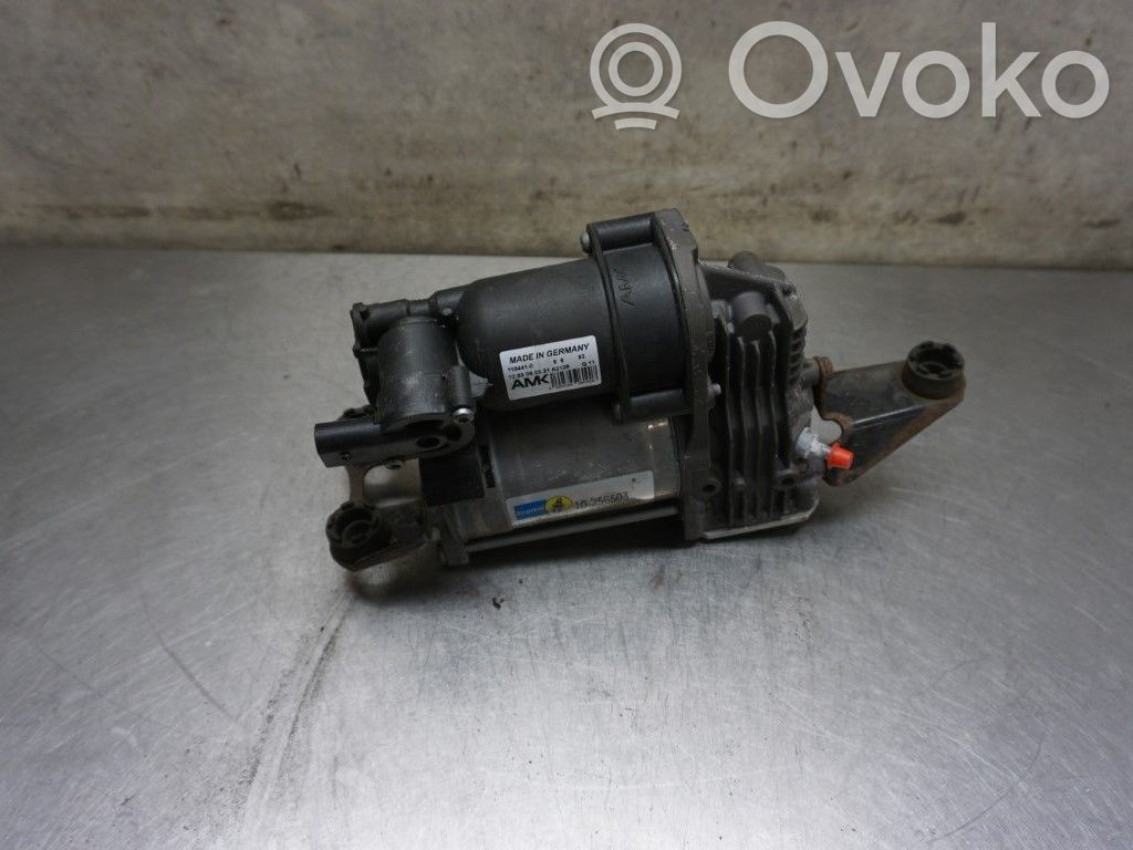 BMW 5 E60 E61 Air suspension compressor 