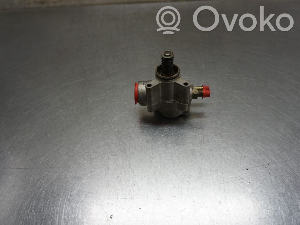 Volkswagen Golf V Mechanical fuel pump 