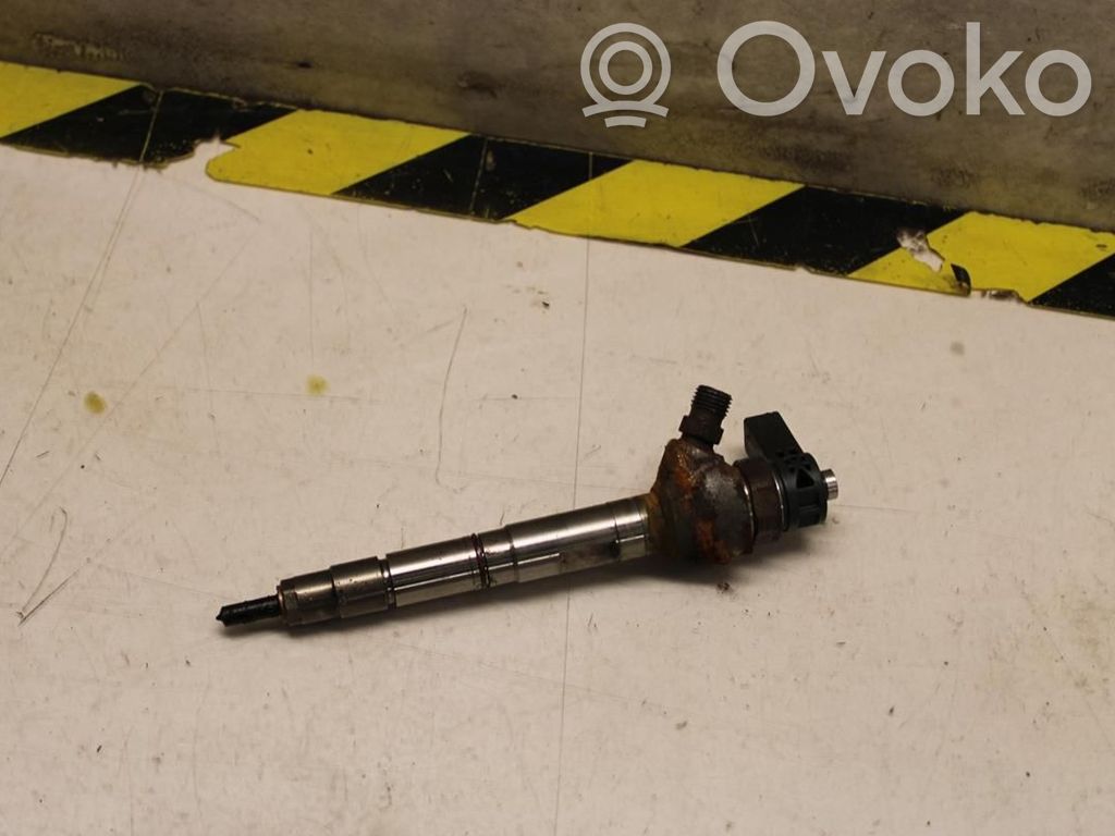 Inyector de combustible   04L130277A,173057