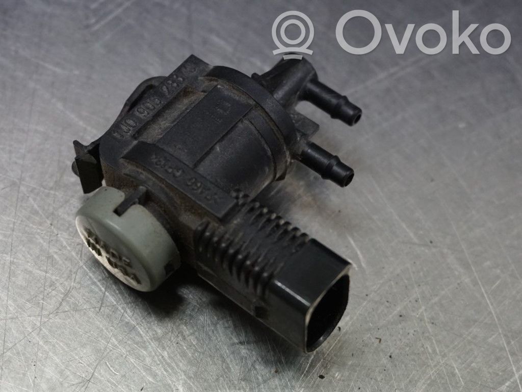 Volkswagen Golf IV Válvula de vacío 