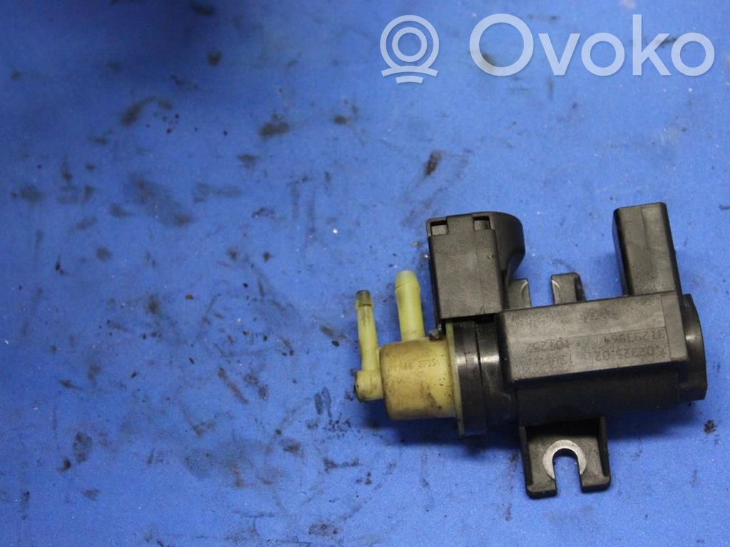 Válvula de vacío   31293964,174750