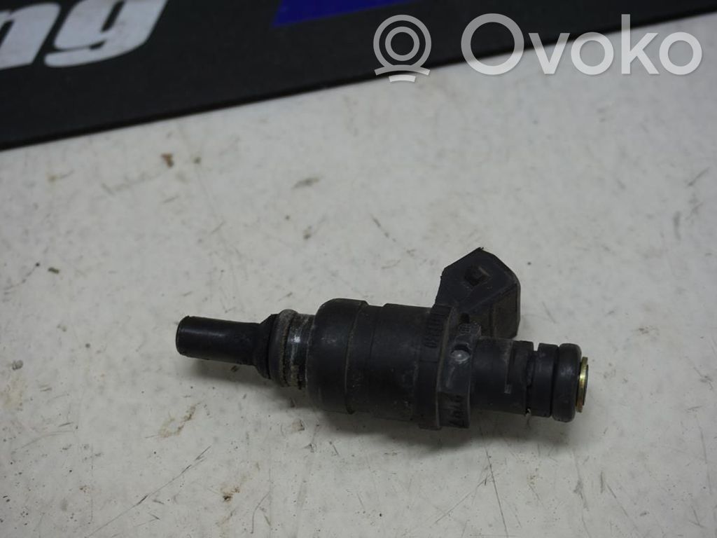 Fuel injector   13537546244,173136,1427240