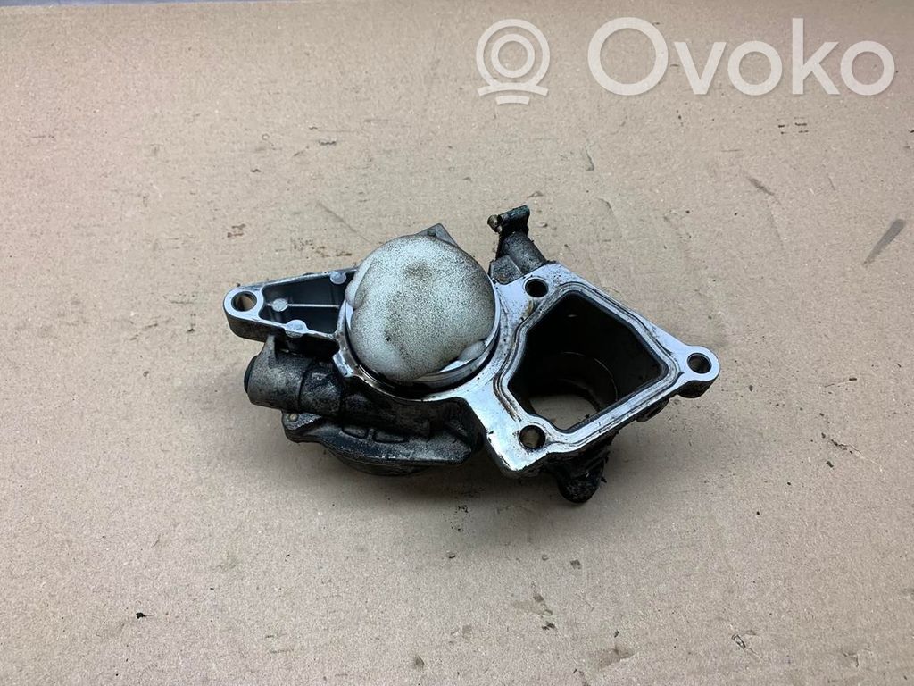Jaguar X-Type Vacuum pump 
