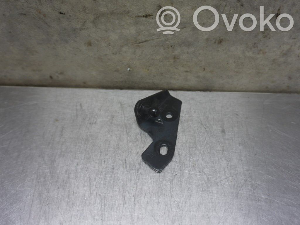 Ford Focus Takaluukun tukivarsi 