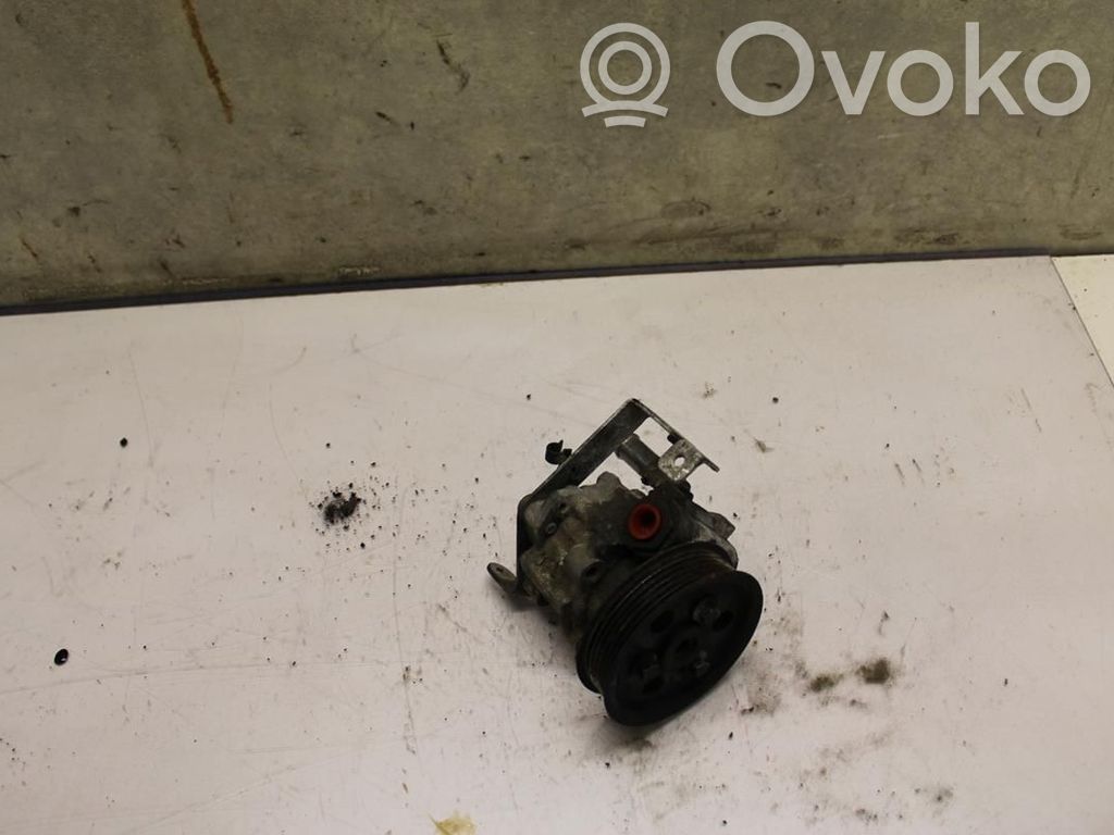 Citroen C6 Ohjaustehostimen pumppu 
