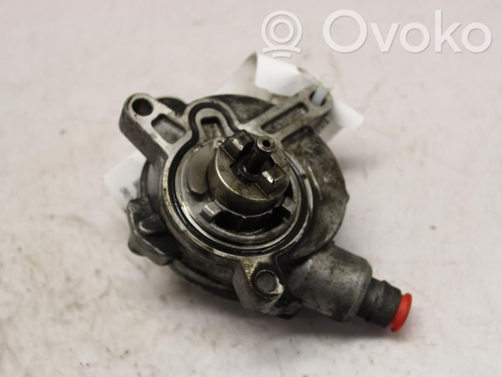 Volvo XC70 Pompă vacuum 