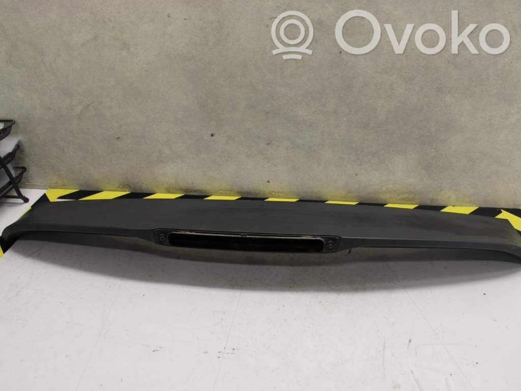 Tailgate/trunk spoiler   1691112,N010076