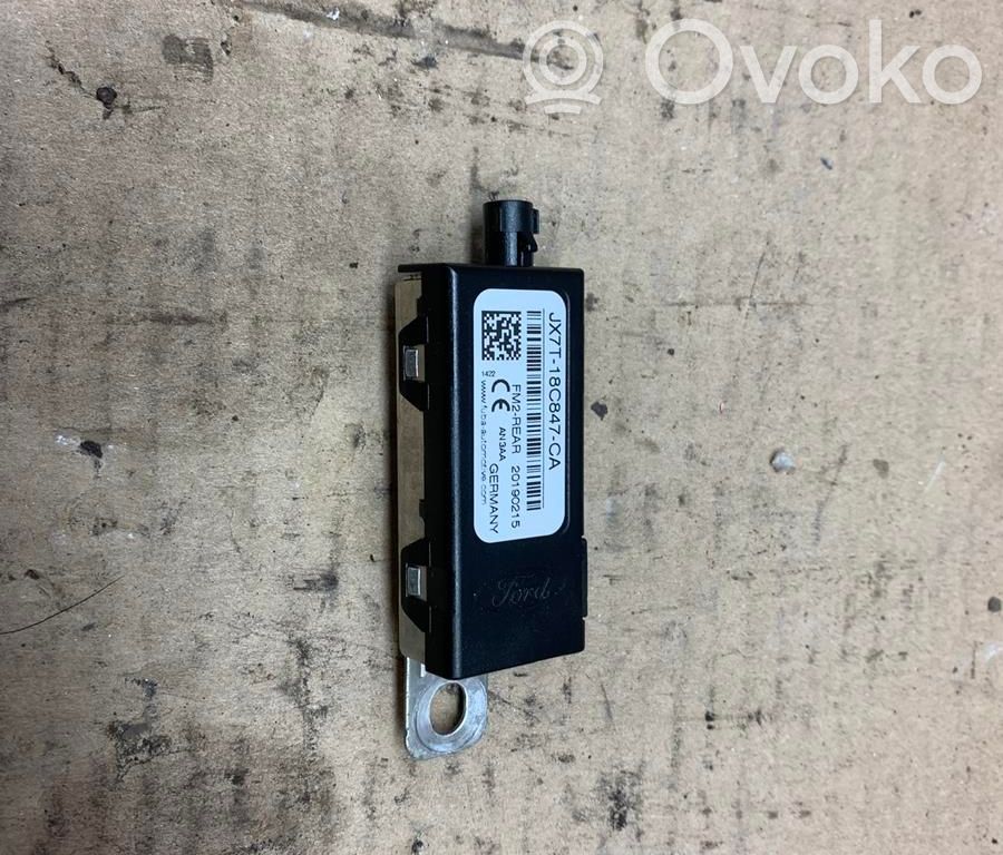 Ford Focus Antenos stiprintuvas 