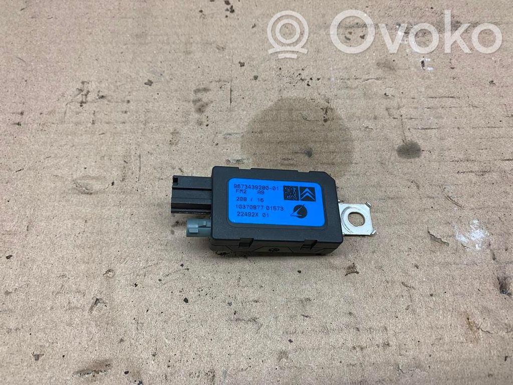 Peugeot 2008 I Amplificator antenă aeriană 
