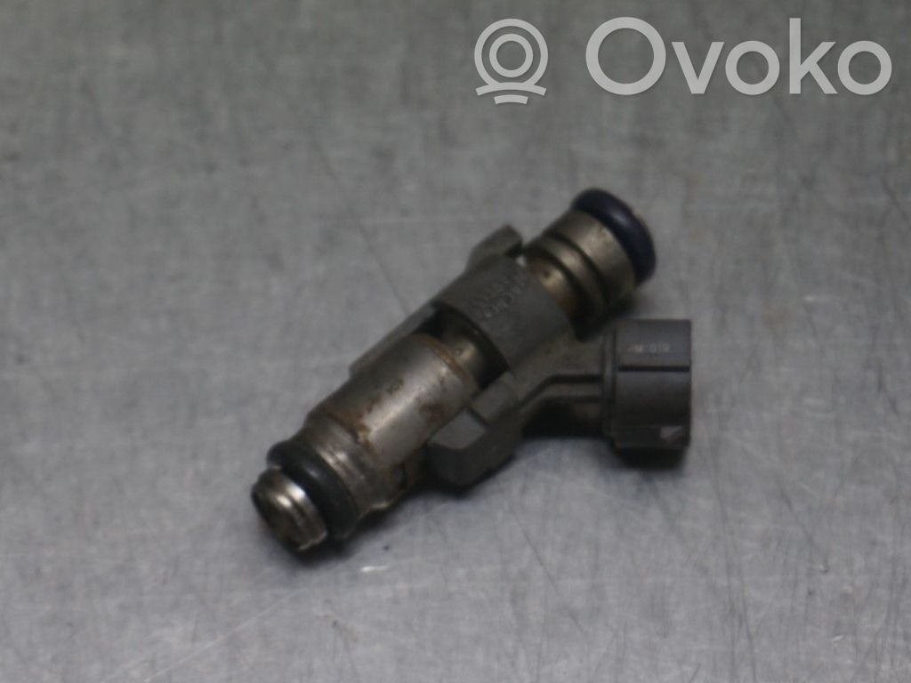 Iveco Daily 6th gen Inyector de combustible 