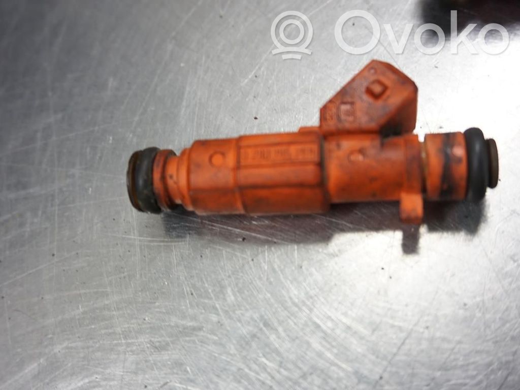 Inyector de combustible   60667012,N037665