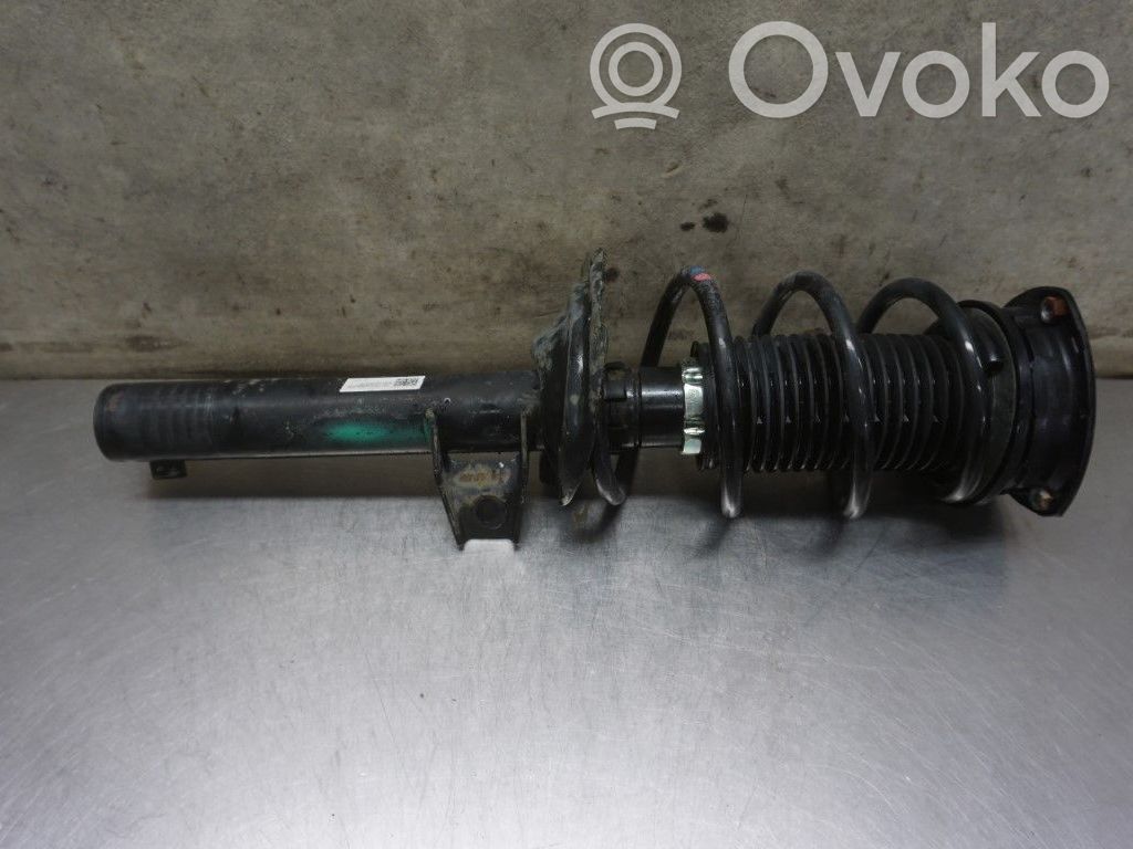 Volkswagen Golf VII Amortyzator osi przedniej ze sprężyną 