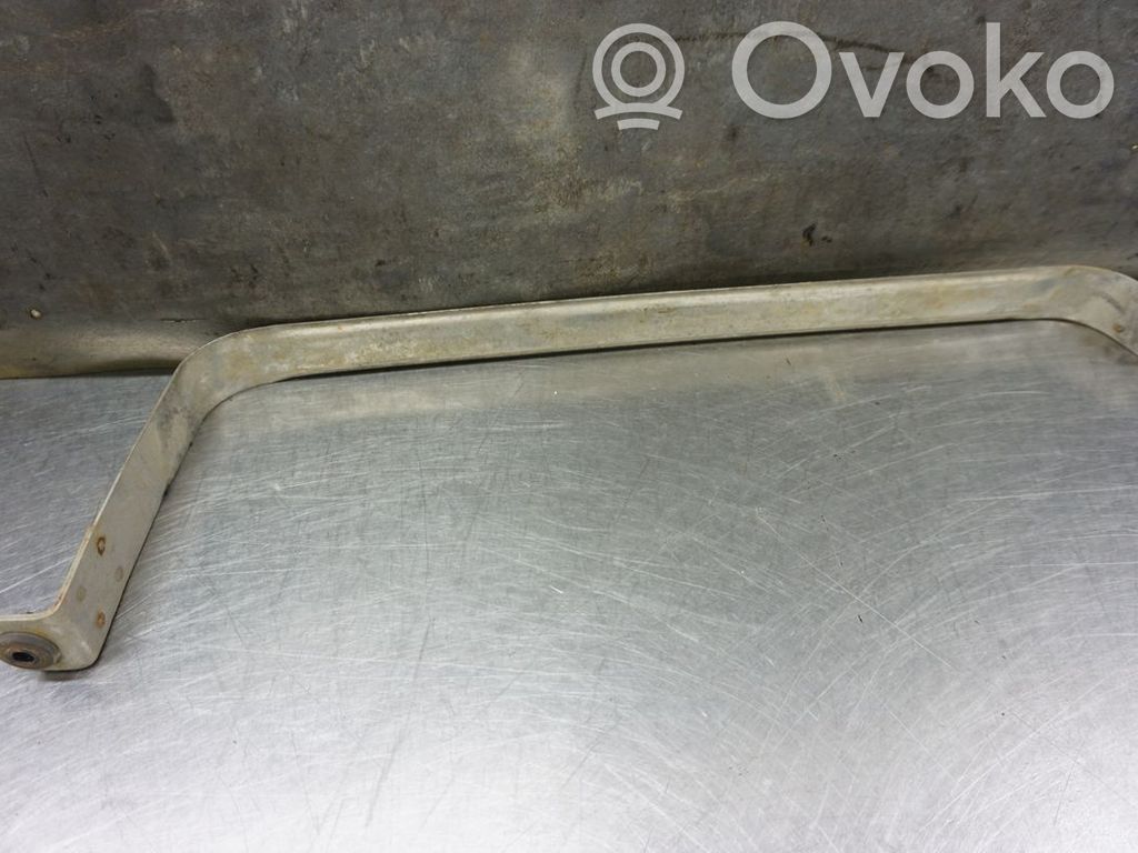 BMW 5 E60 E61 Polttoainesäiliön kannake 