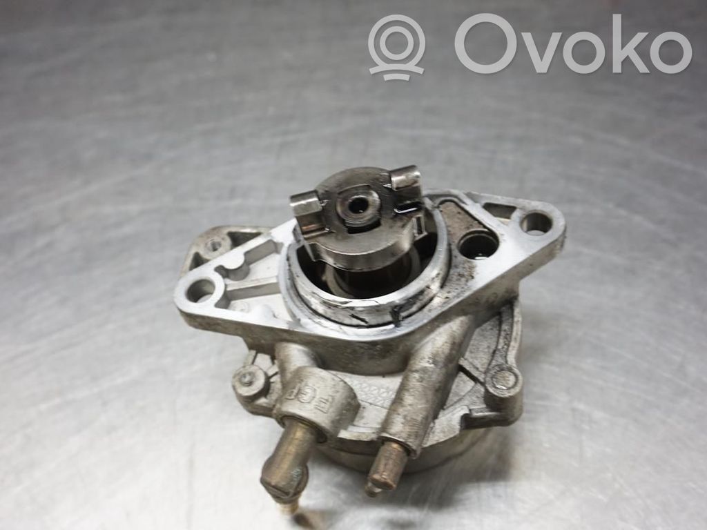 Opel Combo C Pompă vacuum 