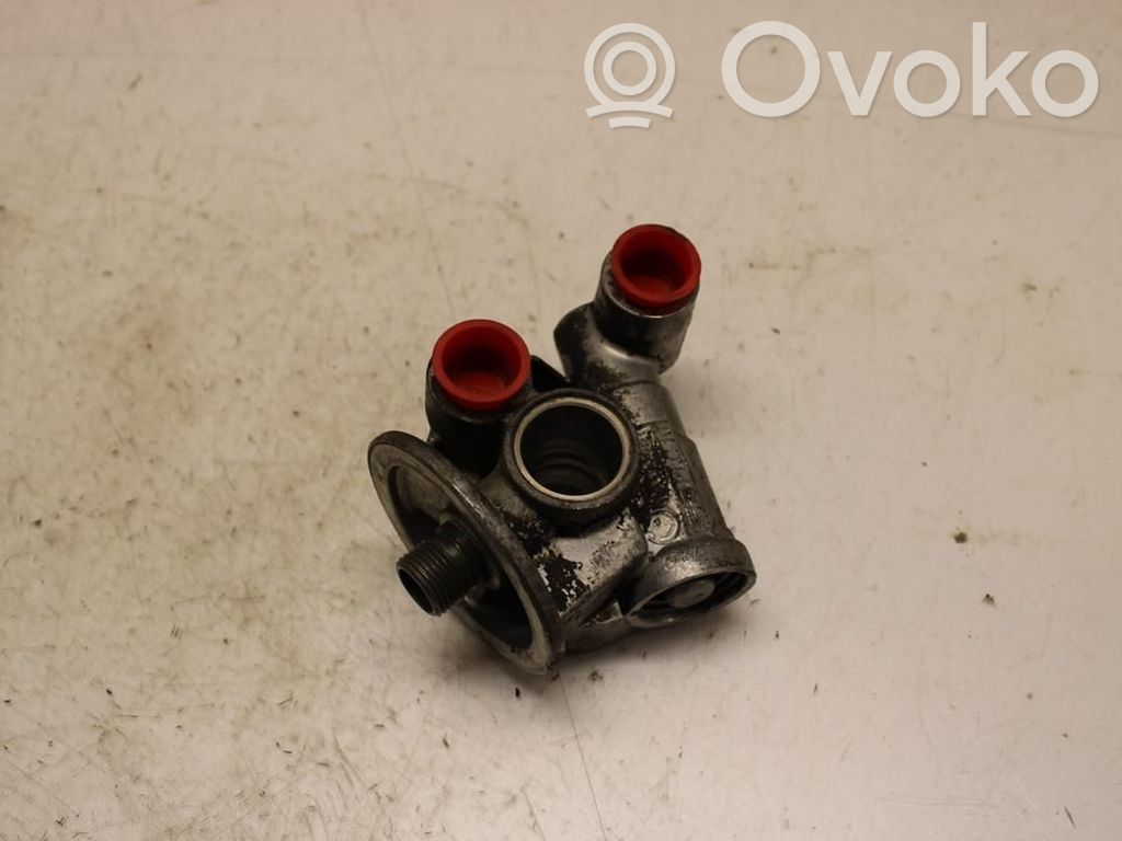 Oil filter mounting bracket   11421265669,N057998,708881