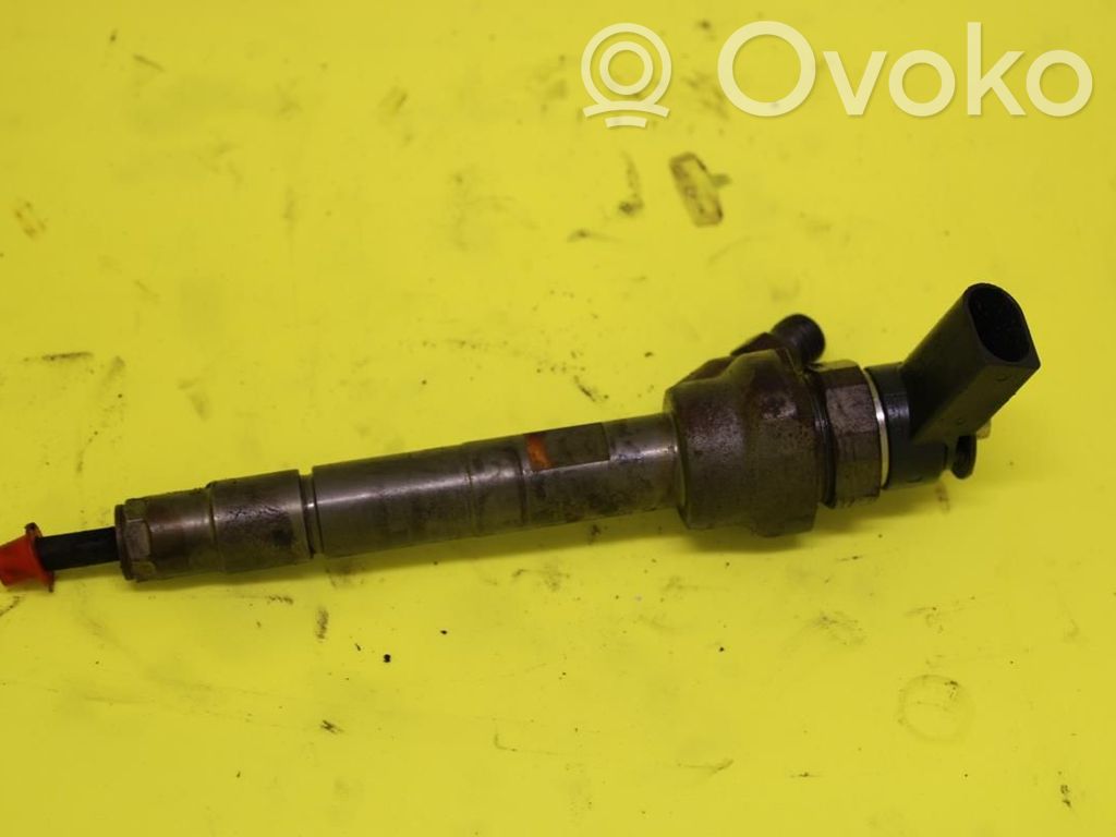 Injecteur de carburant   13537798446,172954,0445110289