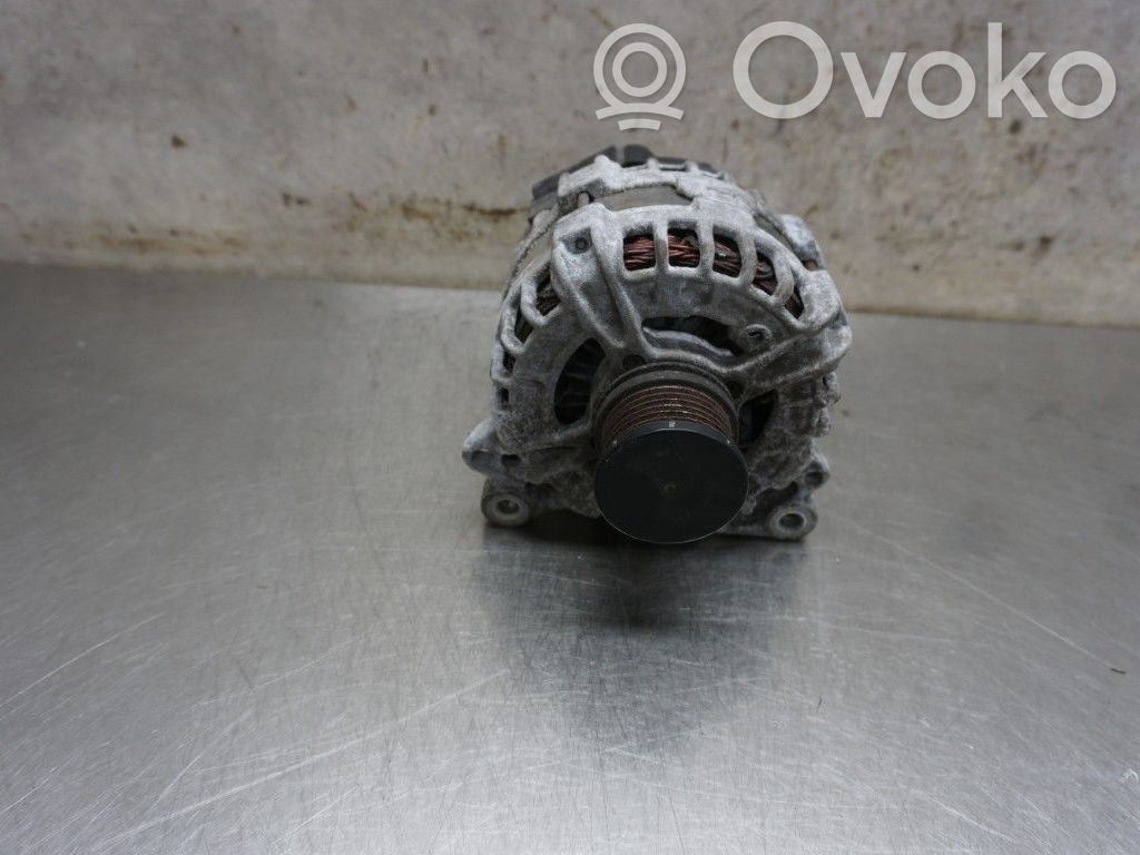 Volkswagen PASSAT B8 Alternator 
