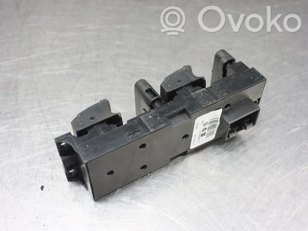 Skoda Superb B5 (3U) Interruttore di controllo dell’alzacristalli elettrico 