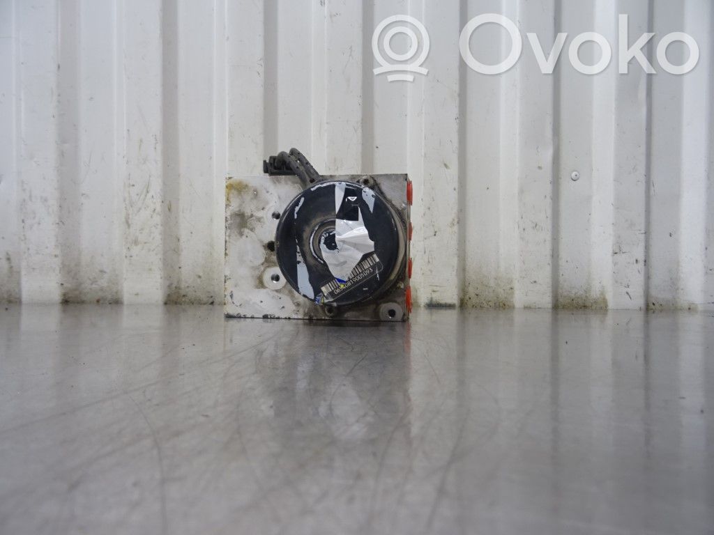 Volvo S70  V70  V70 XC ABS Pump 