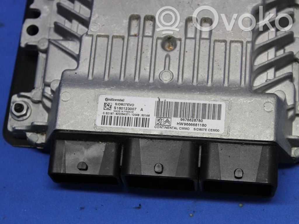 Peugeot 3008 I Unité de commande / module d'injection 