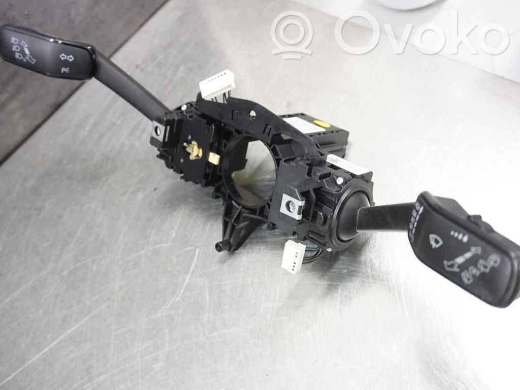 Volkswagen Golf VII Bloc semnalizator și ștergător parbriz 