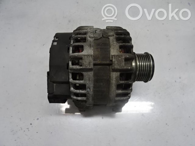 Volkswagen PASSAT B7 Alternator 