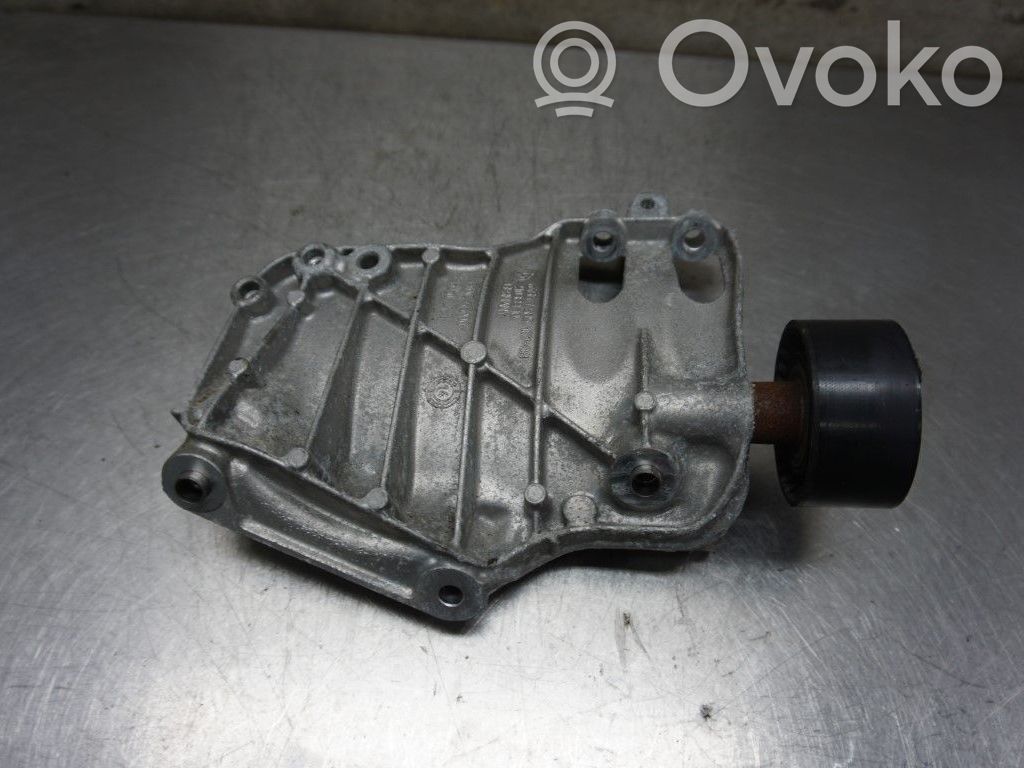 BMW 2 F22 F23 Staffa di montaggio del compressore dell’A/C 