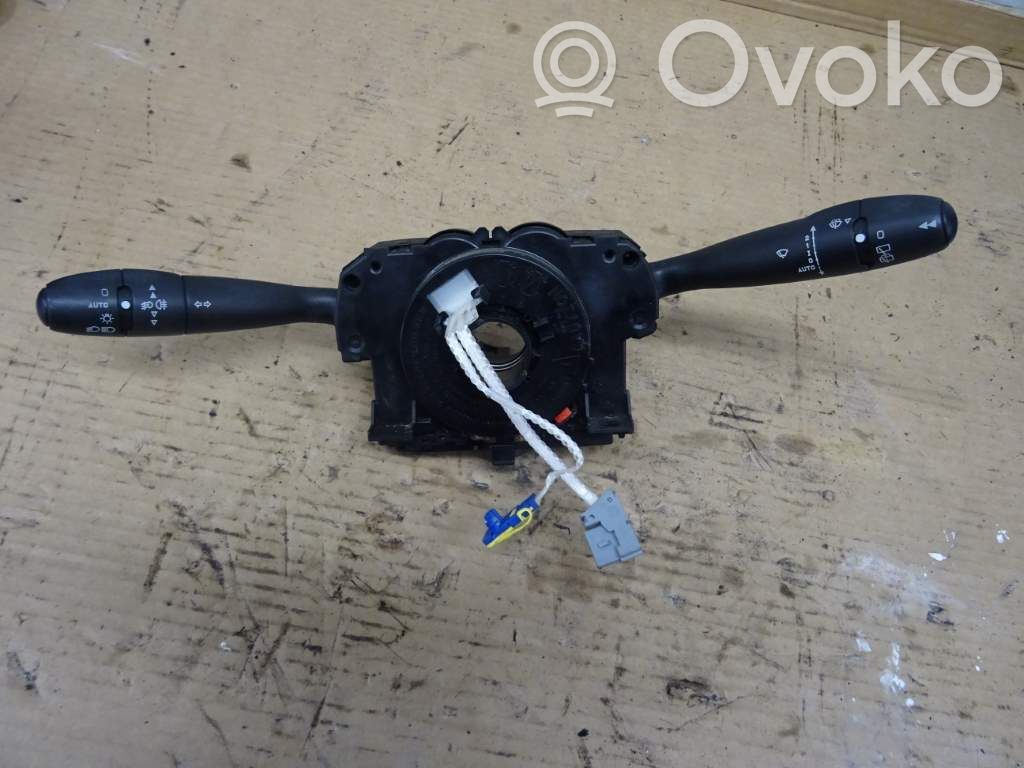 Peugeot 307 Leva/interruttore dell’indicatore di direzione e tergicristallo 