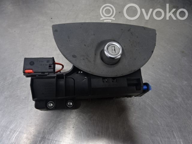 Opel Meriva A Loading door lock 