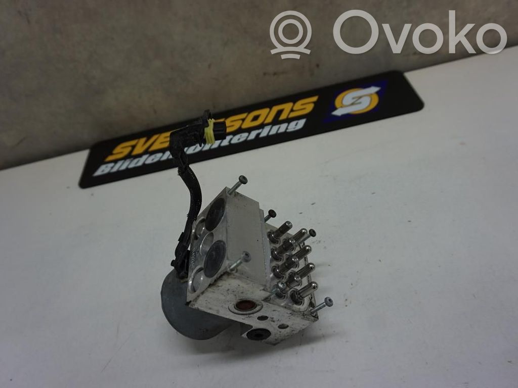 Toyota Corolla E120 E130 ABS Pump 