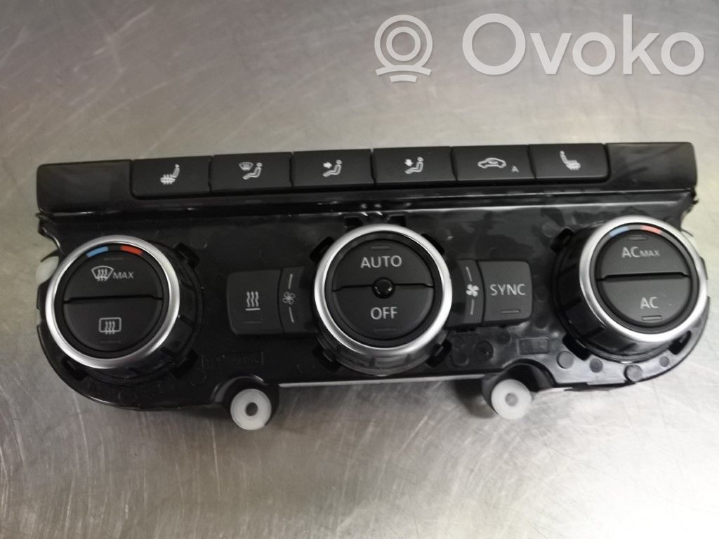 Volkswagen PASSAT B7 Panel klimatyzacji 