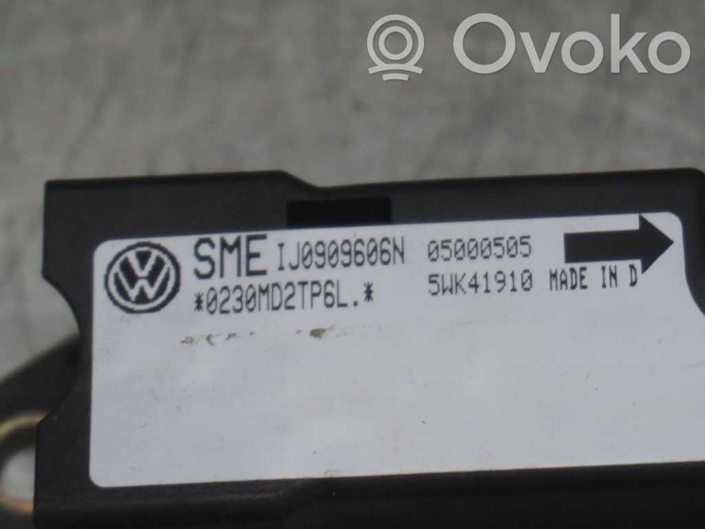 Czujnik uderzenia Airbag   1J0909606N,242751