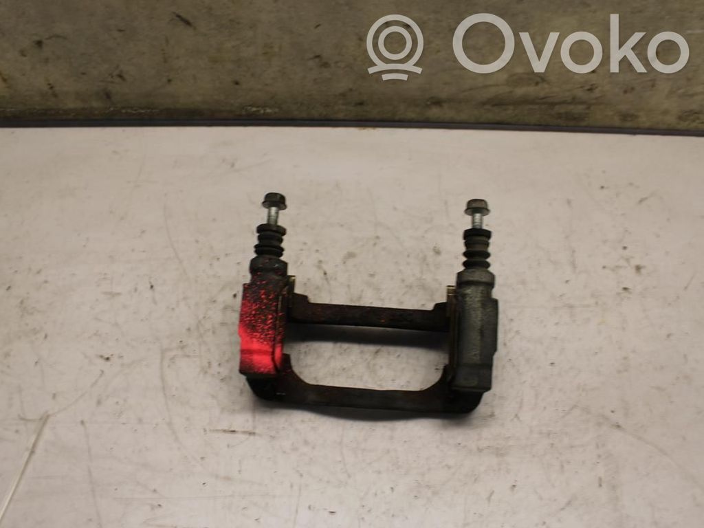 Mazda 2 Supporto della pinza del freno anteriore 