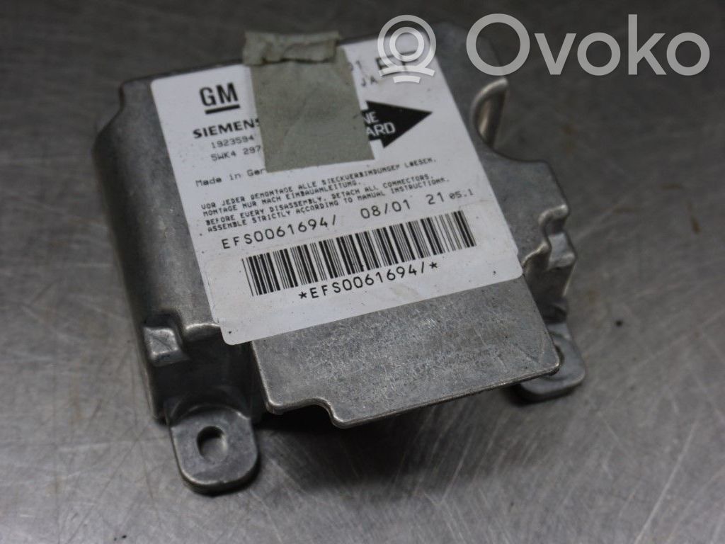 Opel Omega B2 Airbag control unit/module 
