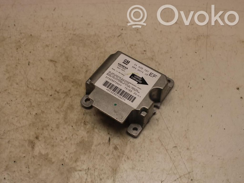 Opel Omega B2 Airbag control unit/module 