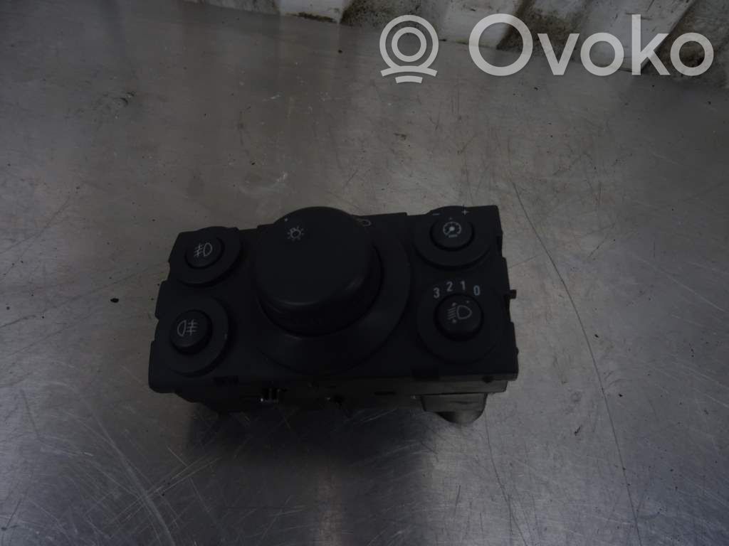 Light switch   13129262,N029109,13100128