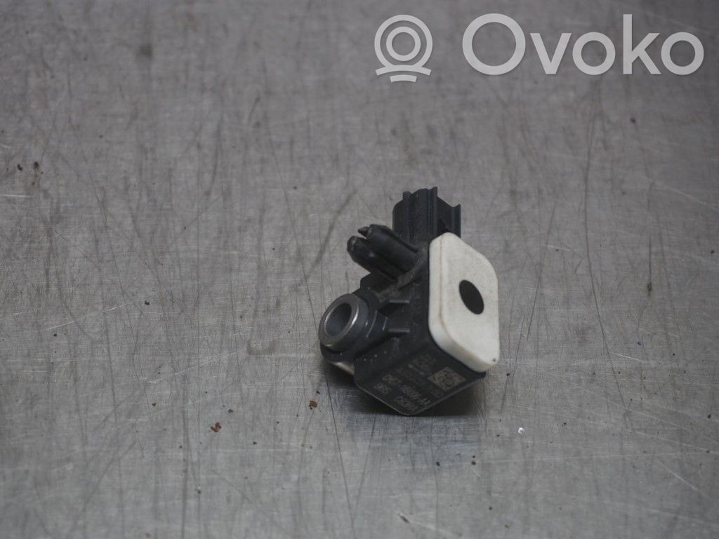Ford Focus Airbag deployment crash/impact sensor 
