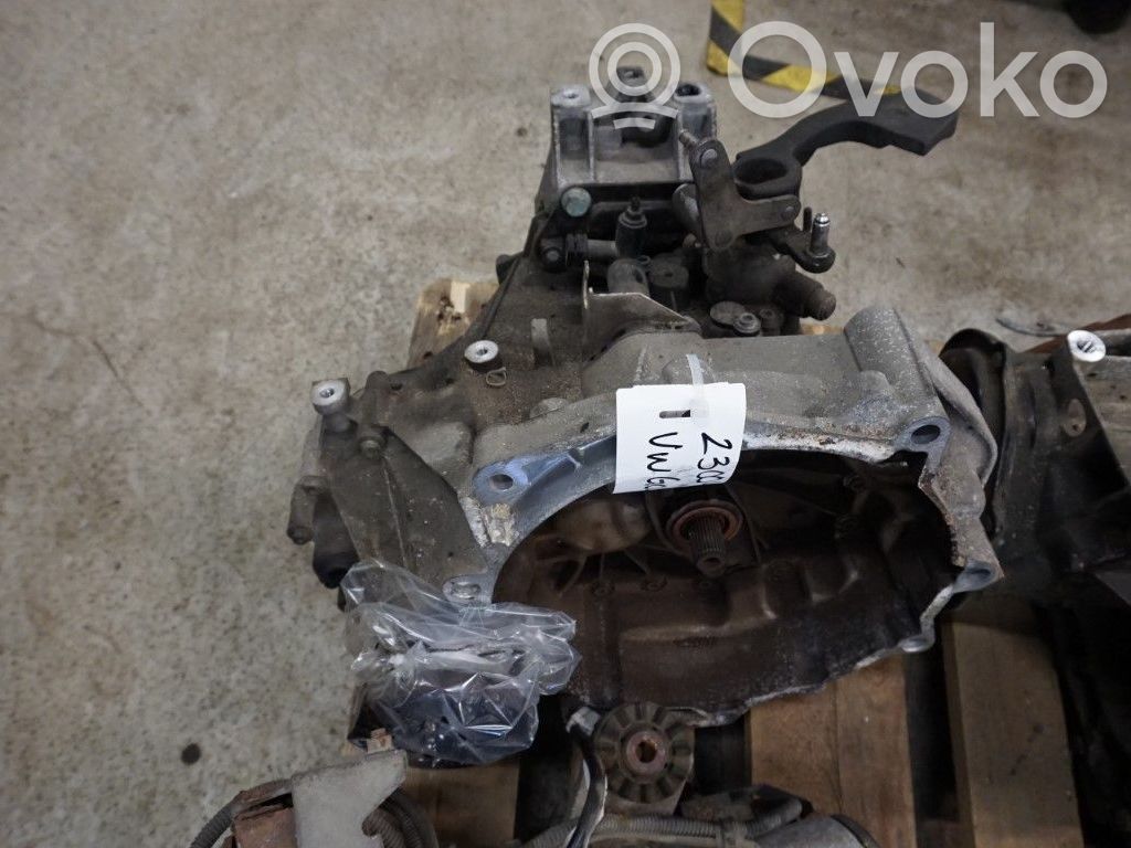 Volkswagen Golf V Caja de cambios manual de 6 velocidades 