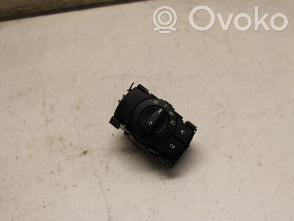 Light switch   33600201,182280