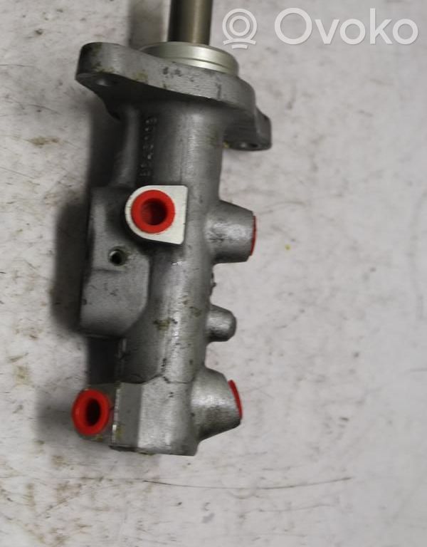 Volvo S60 Główny cylinder hamulca 