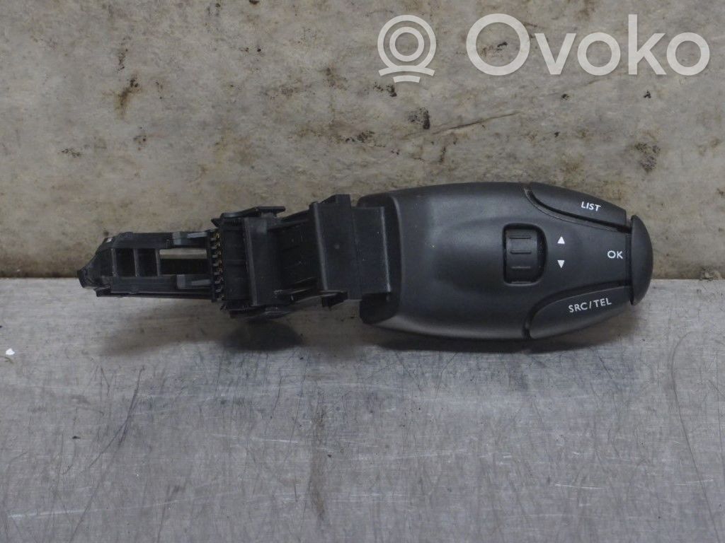Peugeot Expert Steering wheel buttons/switches 