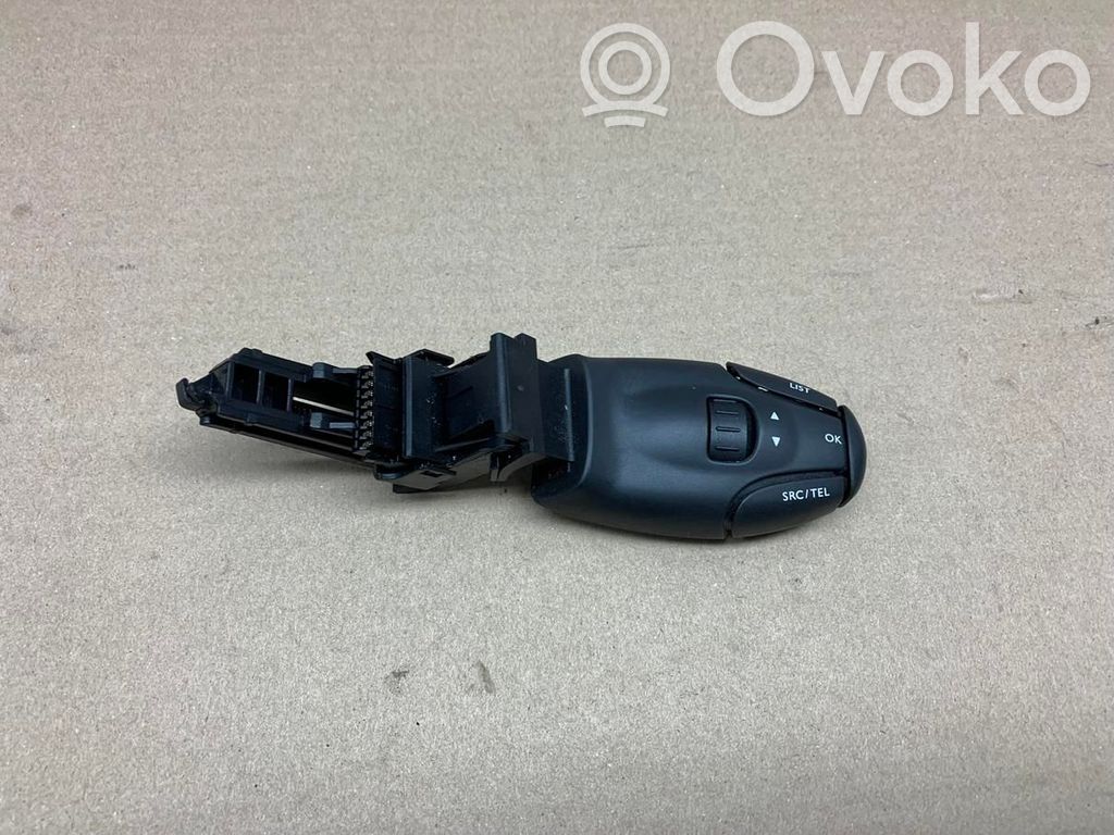 Peugeot Expert Steering wheel buttons/switches 