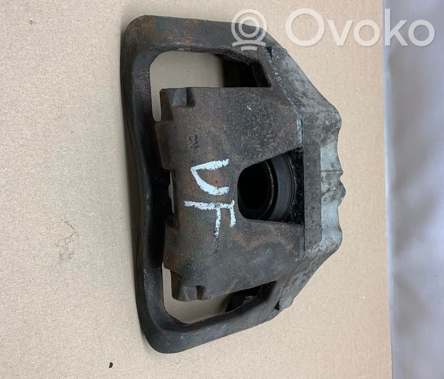 Volvo V50 Priekinis suportas 