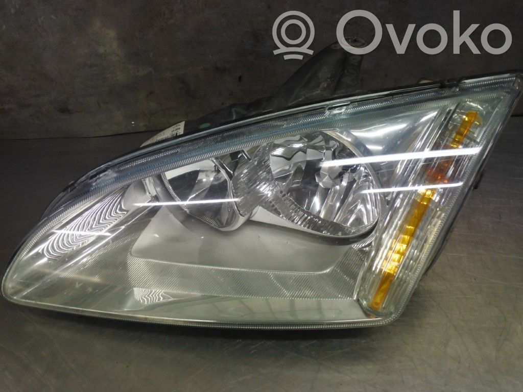 Ford Focus Headlight/headlamp 