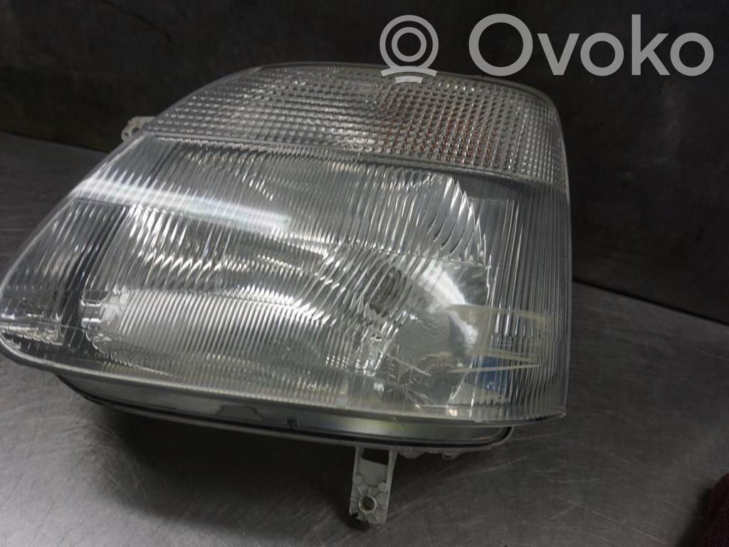 Lampa przednia   200288052,118205