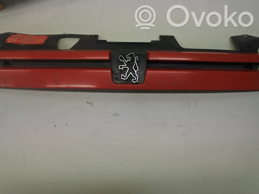 Maskownica / Grill / Atrapa górna chłodnicy   4036510,119813